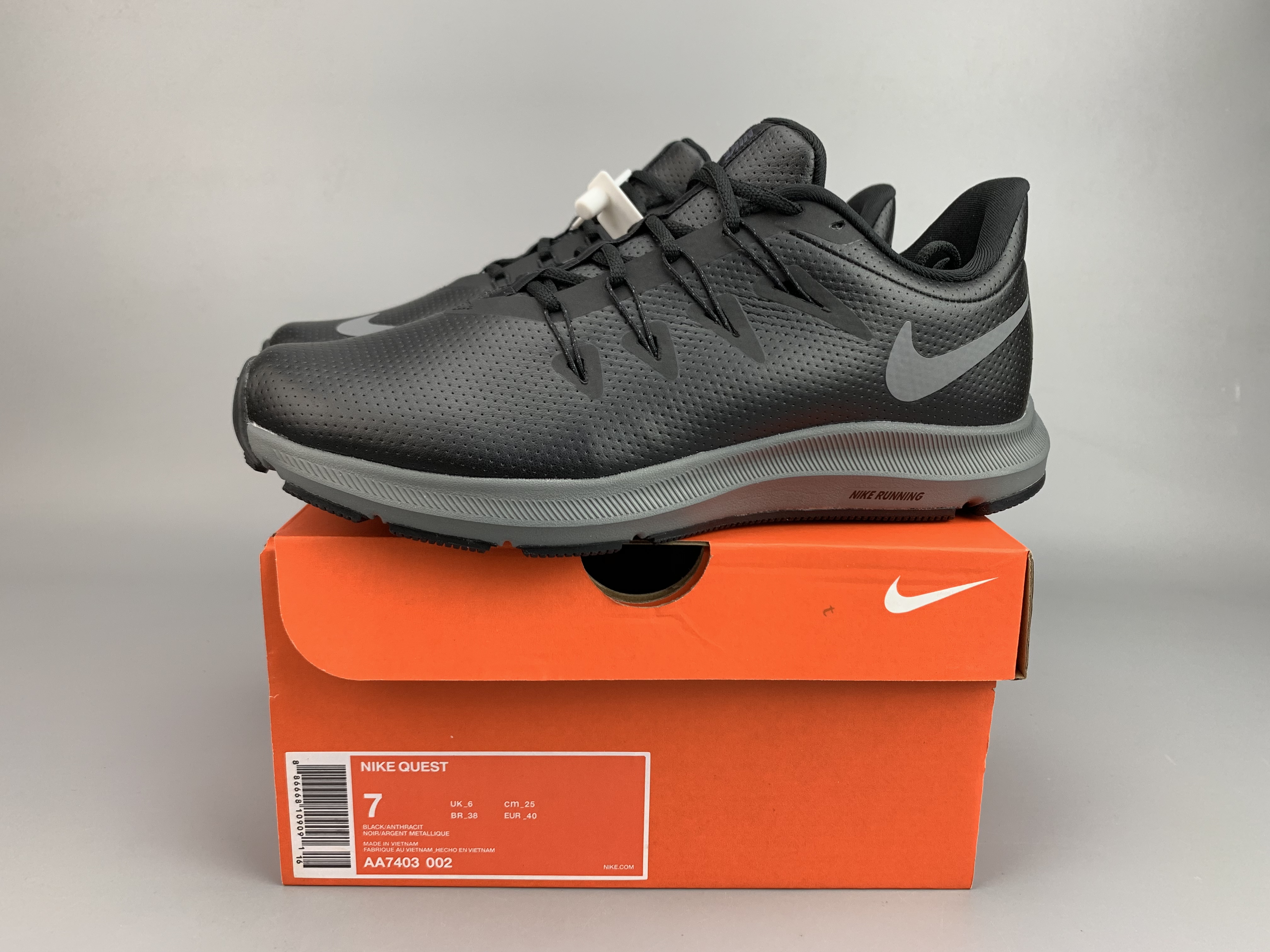 Nike Quest II Leather Black Grey Running Shoes - Click Image to Close